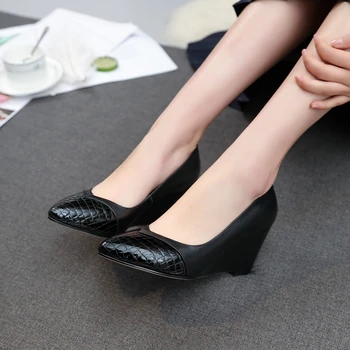 Sarairis Wholesale Print Wedges Shoes Elegant High Heels Office Lady women's Shoes women's Pumps
Sarairis Wholesale Print Wedges Shoes Elegant High Heels Office Lady women's Shoes women's Pumps