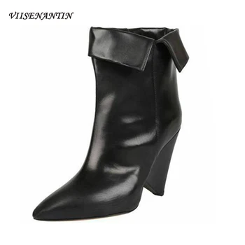 Leather Wedge Pointed Toe Fashion Nude Boots Cuffed High Heel Zipper Short Ankle Boots Womens Fashion 2020
Leather Wedge Pointed Toe Fashion Nude Boots Cuffed High Heel Zipper Short Ankle Boots Womens Fashion 2020
