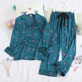 Winter Women Comfortable Silk Pajama Set Girl Print Pyjama Set Long Sleeve Sleepwear 
Winter Women Comfortable Silk Pajama Set Girl Print Pyjama Set Long Sleeve Sleepwear