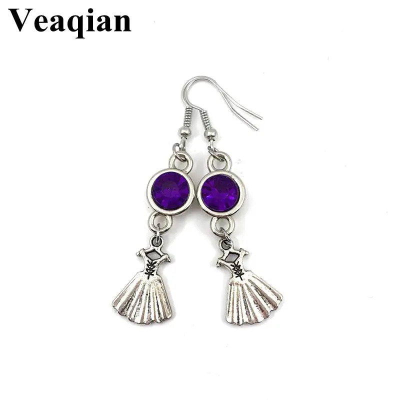 2019 / fashion dress birth stone earrings, handmade DIY earrings. Women's fashion earrings, skirt earrings. 
2019 / fashion dress birth stone earrings, handmade DIY earrings. Women's fashion earrings, skirt earrings.