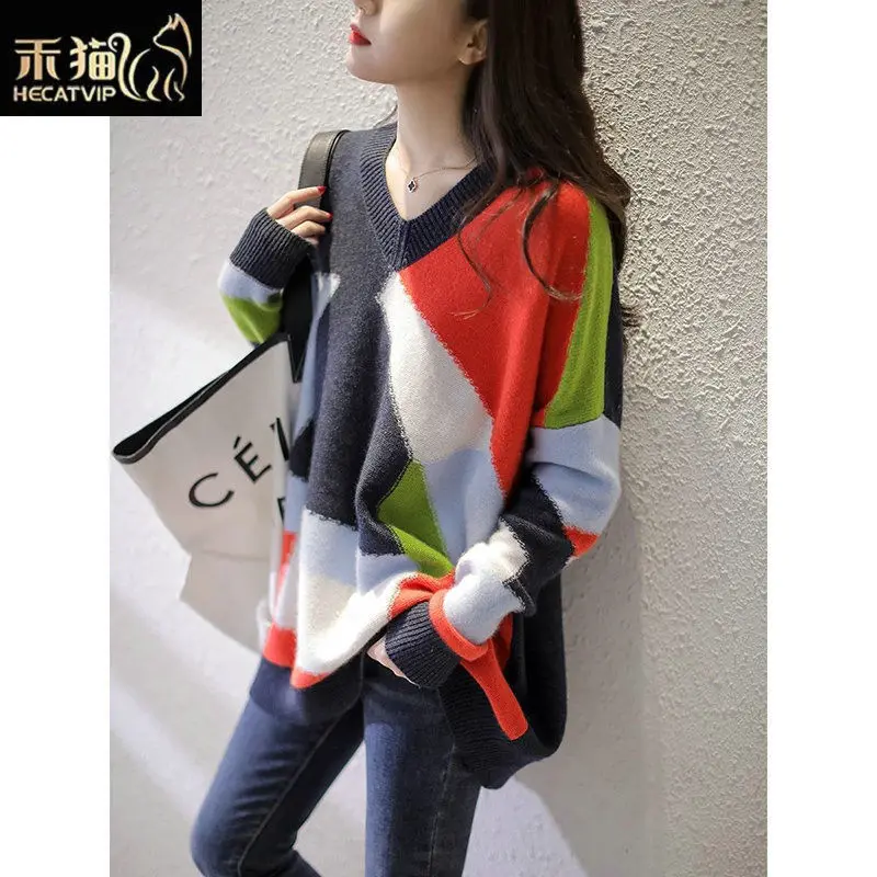 V-neck color matching knit female long sleeve 2020 new winter design feeling relaxed joker show thin sweater
V-neck color matching knit female long sleeve 2020 new winter design feeling relaxed joker show thin sweater