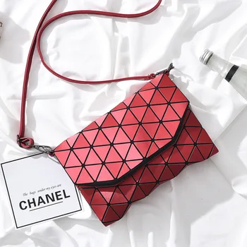 2019 Women's Bag In Summer Fresh Small Bag Creative Trend Rhomboid Geometric Oblique Satchel Bag 
2019 Women's Bag In Summer Fresh Small Bag Creative Trend Rhomboid Geometric Oblique Satchel Bag