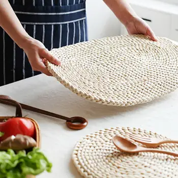 Corn Fur Woven Dining Table Mat Heat Insulation Pot Holder Coasters Coffee Drink Tea Cup Pad Table Round Placemats Mug Coaster
Corn Fur Woven Dining Table Mat Heat Insulation Pot Holder Coasters Coffee Drink Tea Cup Pad Table Round Placemats Mug Coaster