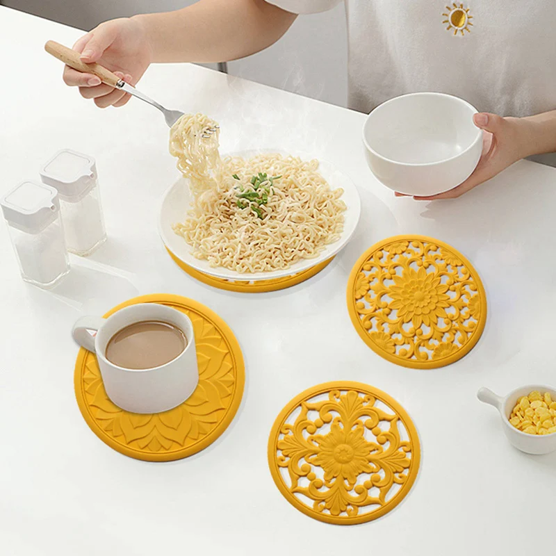 1pc Siliconen Pot Houders Multipurpose Ronde Pot Houders Trivets Jar Openers & Lepel Rust-Extra Thick
1pc Siliconen Pot Houders Multipurpose Ronde Pot Houders Trivets Jar Openers & Lepel Rust-Extra Thick
