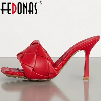 FEDONAS High Heels Pumps Vintage Peep Toe Women Sandals 2020 Spring Summer Wedding Party Slippers Classic Design Shoes Woman
FEDONAS High Heels Pumps Vintage Peep Toe Women Sandals 2020 Spring Summer Wedding Party Slippers Classic Design Shoes Woman