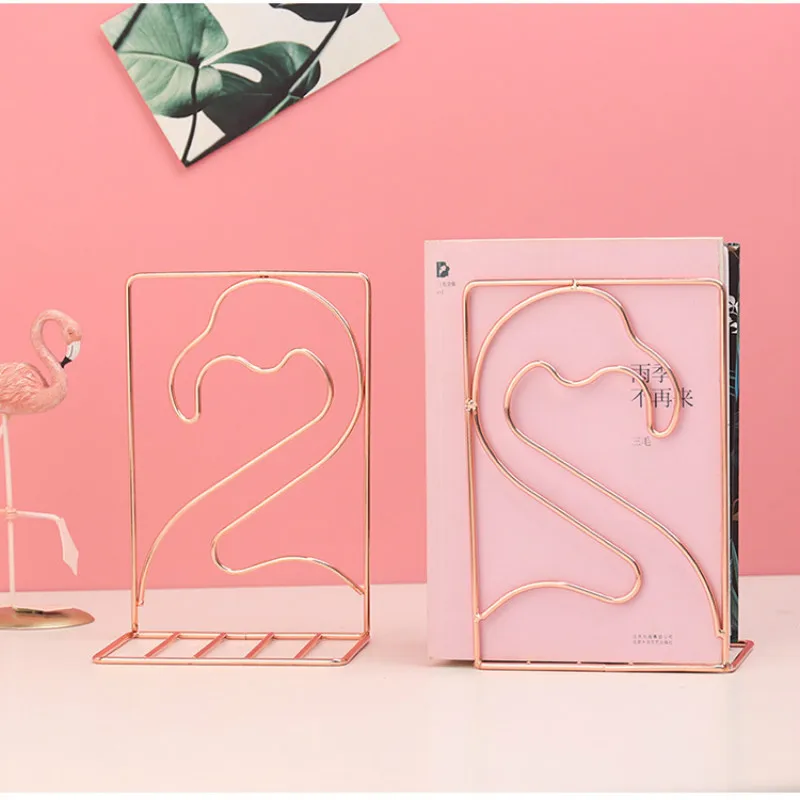 Golden Metal Geometric Bookshelf Iron Craft Love Cactus Flamingo Peppa Shape Design Book Magazine Storage Office Desk Decorative
Golden Metal Geometric Bookshelf Iron Craft Love Cactus Flamingo Peppa Shape Design Book Magazine Storage Office Desk Decorative