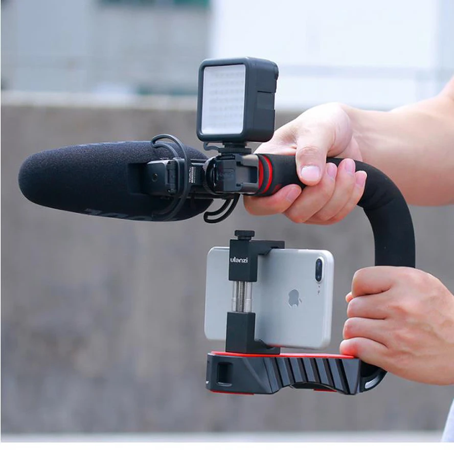 Handheld tweeter C-type stand Mobile SLR low-beat video stabilizer handle PTZ Follow-up integrated equipment Live Video artifact
Handheld tweeter C-type stand Mobile SLR low-beat video stabilizer handle PTZ Follow-up integrated equipment Live Video artifact