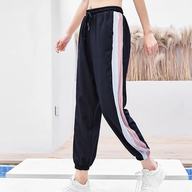 Summer Fitness Sweatpants For Women Side Stripe Contrast Loose Breathable Strip Beam Foot Mouth Pants Clothes Joggers Women
Summer Fitness Sweatpants For Women Side Stripe Contrast Loose Breathable Strip Beam Foot Mouth Pants Clothes Joggers Women