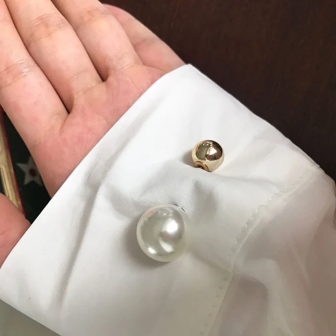 Fashion Women Personality Sweater Evening Dress Neckline Pin Double-headed Pin Needle Pearl Brooch
Fashion Women Personality Sweater Evening Dress Neckline Pin Double-headed Pin Needle Pearl Brooch