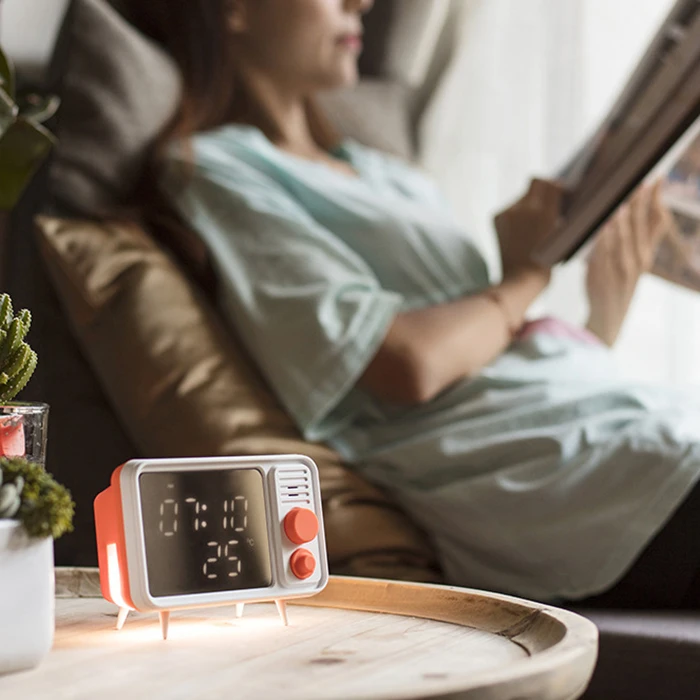 Hot Sale Retro Tv Shape Alarm Clock Lamp Mirror Multi-Function Mirror Clock Thermometer Bed Multi-Function Clock-Orange
Hot Sale Retro Tv Shape Alarm Clock Lamp Mirror Multi-Function Mirror Clock Thermometer Bed Multi-Function Clock-Orange