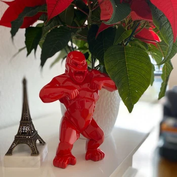 King Kong Statue home Decoration accessories Gorilla Resin Statues Decoration Monkey Sculpture Geometric Figurine Home Decor
King Kong Statue home Decoration accessories Gorilla Resin Statues Decoration Monkey Sculpture Geometric Figurine Home Decor