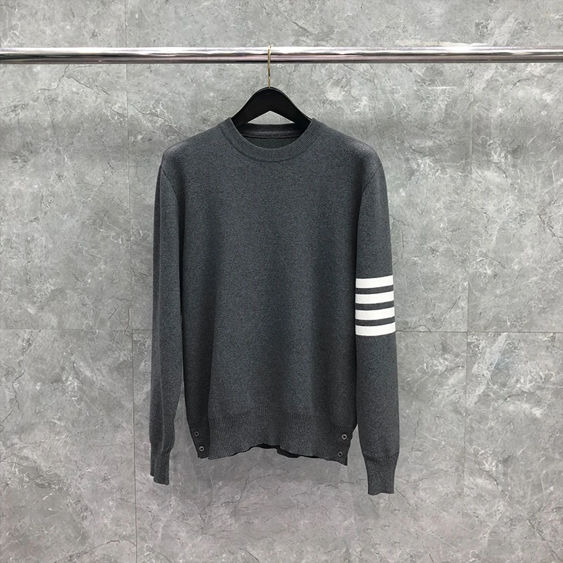 TB THOM Sweater Autunm Winter Men's Sweaters Fashion Brand Coats Classic Cotton 4-Bar Stripes Crewneck Pullover Gray TB Sweaters
TB THOM Sweater Autunm Winter Men's Sweaters Fashion Brand Coats Classic Cotton 4-Bar Stripes Crewneck Pullover Gray TB Sweaters