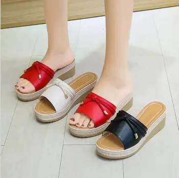 wedge sandals women open-toed slippers 2020 new summer fashion woman beach slides thick bottom High heels slip on casual shoes
wedge sandals women open-toed slippers 2020 new summer fashion woman beach slides thick bottom High heels slip on casual shoes