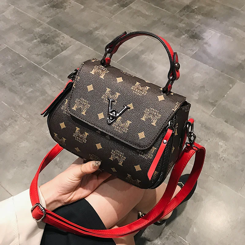 2019 Europe And America New Style Rotating Lock Square Sling Bag Fashion Printed One-Shoulder Diagonal Handbag
2019 Europe And America New Style Rotating Lock Square Sling Bag Fashion Printed One-Shoulder Diagonal Handbag