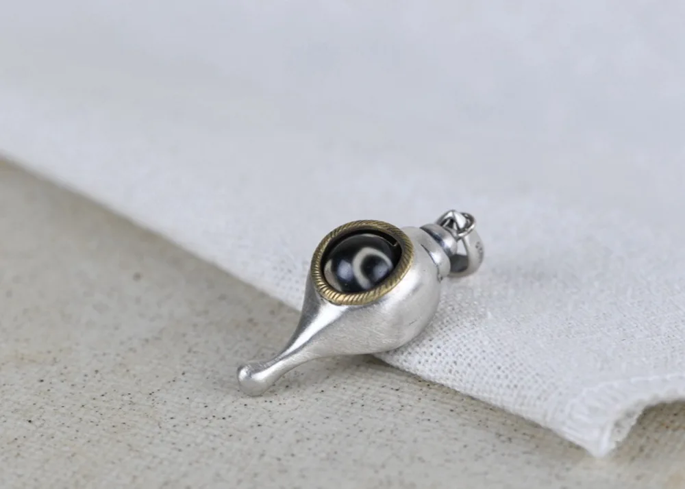 silver-conch-pendant001C