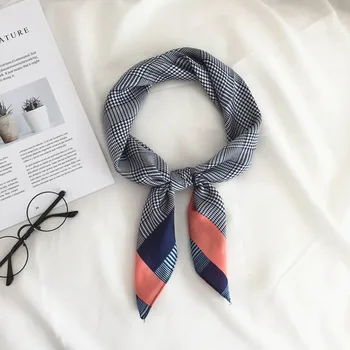 Houndstooth Small Square Scarf Women Retro Small Scarf Spring and Autumn Wild Scarf New
Houndstooth Small Square Scarf Women Retro Small Scarf Spring and Autumn Wild Scarf New