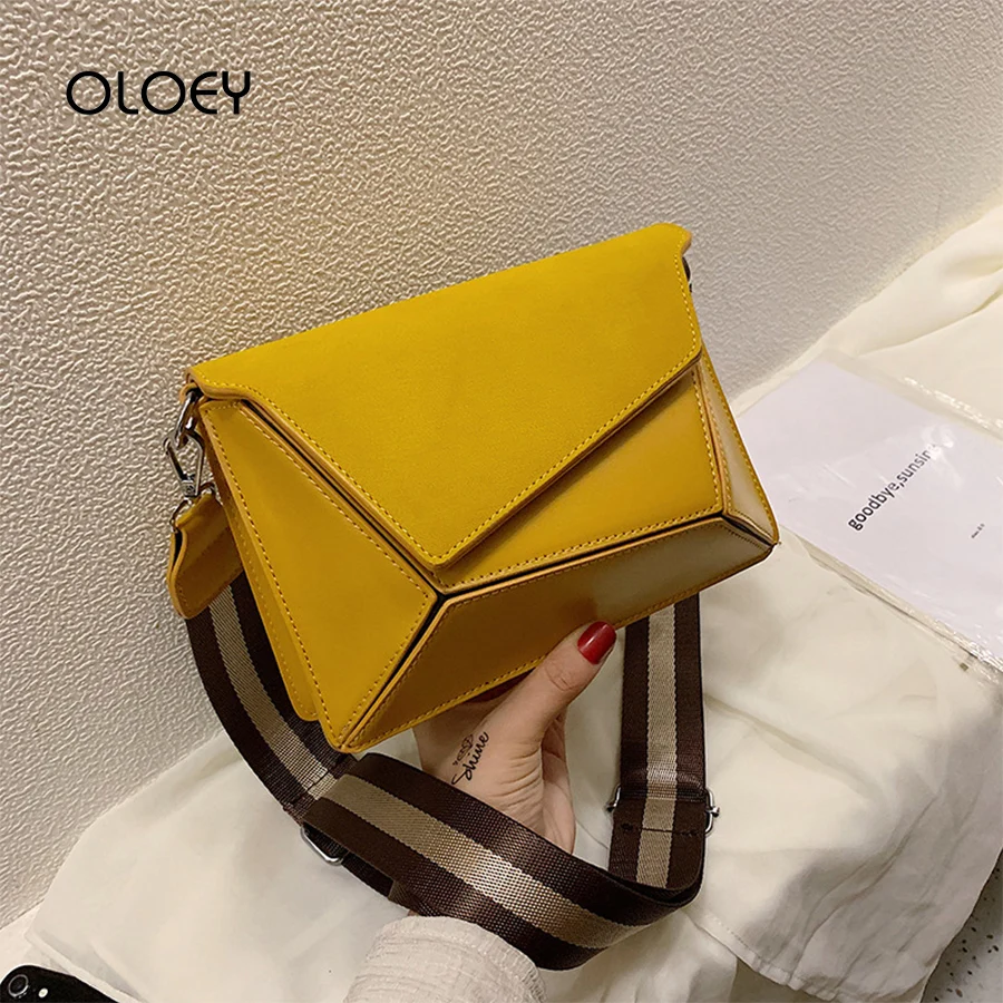 Contrast Color PU Leather Crossbody Bags For Women 2019 Travel Handbag Fashion Simple Wide Shoulder strap Bag Lady Messenger Bag
Contrast Color PU Leather Crossbody Bags For Women 2019 Travel Handbag Fashion Simple Wide Shoulder strap Bag Lady Messenger Bag
