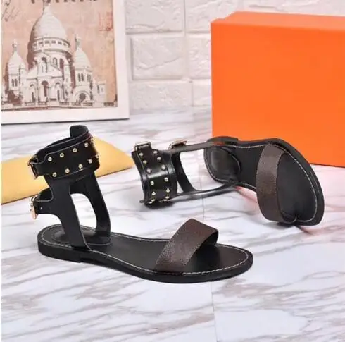 Women's sandals shoes 2019 summer new Rome high help rivet feet women's shoes leather flat flat heel set of sandals
Women's sandals shoes 2019 summer new Rome high help rivet feet women's shoes leather flat flat heel set of sandals