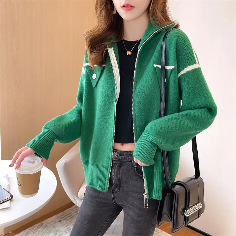 2022 Spring New Women's Sweater Turtleneck Fashion Knit Cardigan Zipper Jacket Lapel Base Contrast Knitted Sweater Coat Tops
2022 Spring New Women's Sweater Turtleneck Fashion Knit Cardigan Zipper Jacket Lapel Base Contrast Knitted Sweater Coat Tops