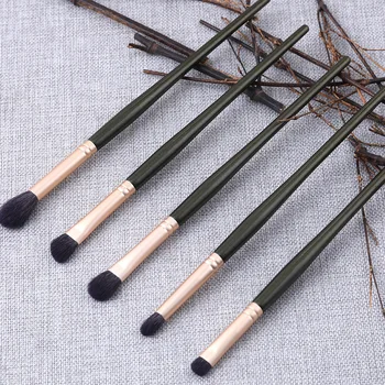 5Pcs High Quality Goat Wool Makeup Brush Set Eyeshadow Concealer Matte Brush Professional Shadow Kit Multi-Functional Shadow
5Pcs High Quality Goat Wool Makeup Brush Set Eyeshadow Concealer Matte Brush Professional Shadow Kit Multi-Functional Shadow