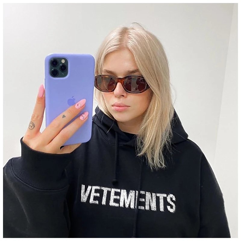 High street fashion brand Europe 2020 autumn and winter New hoodie diamond letter printing men's and women's loose hoodie couple 
High street fashion brand Europe 2020 autumn and winter New hoodie diamond letter printing men's and women's loose hoodie couple