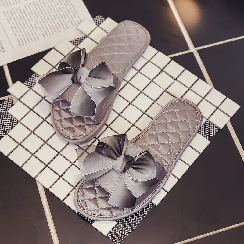 2019 Fashion Home Silk Bow A- line with Satin Slipper Women's Female Slippers Women
2019 Fashion Home Silk Bow A- line with Satin Slipper Women's Female Slippers Women