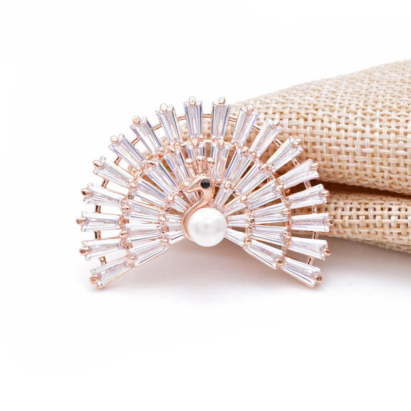CINDY XIANG 10 Stye For Choose Cubic Zirconia Peacock Brooches For Women Copper Material Winter Sparking Brooch Pin High Quality
CINDY XIANG 10 Stye For Choose Cubic Zirconia Peacock Brooches For Women Copper Material Winter Sparking Brooch Pin High Quality