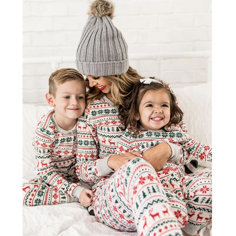 New Year Christmas Family Matching Cotton Clothes Set 2019 New Mother Father Daughter Son Print Home Pajamas Clothing Suit
New Year Christmas Family Matching Cotton Clothes Set 2019 New Mother Father Daughter Son Print Home Pajamas Clothing Suit