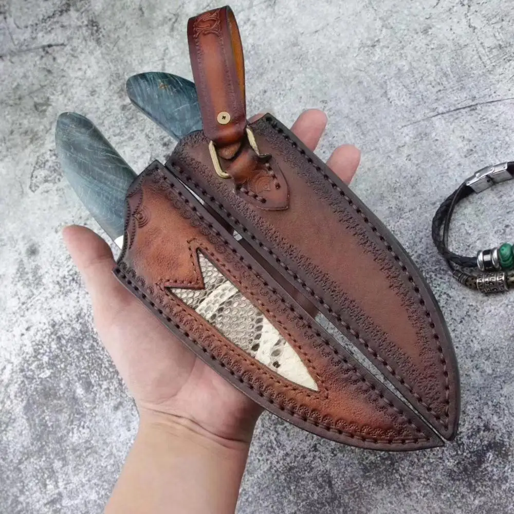 VG10 Damascus Steel Fixed Blade Knife Embossed Handle Handmade Hunting Knives Survival Rescue Tools With Sheath
VG10 Damascus Steel Fixed Blade Knife Embossed Handle Handmade Hunting Knives Survival Rescue Tools With Sheath