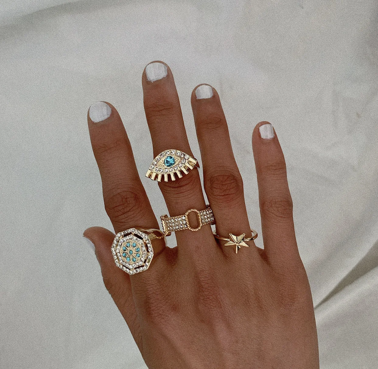 Geometric Zircon Rings Set Simple Star Blue Crystal Eye Set Ring Full Rhinestones Square Ring Jewelry Lucki Charm Ring
Geometric Zircon Rings Set Simple Star Blue Crystal Eye Set Ring Full Rhinestones Square Ring Jewelry Lucki Charm Ring