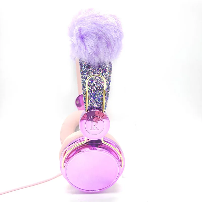 Fones de ouvido com microfone Pom Pom - Frete Grátis Fones de ouvido com microfone Pom Pom - Frete Grátis