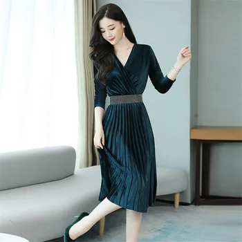 Winter Dress 2020 High Quality Long Sleeve Elegant Dress Women V-Neck Bead Sexy Party Dresses Pleated Midi Vestidos Robe Femme
Winter Dress 2020 High Quality Long Sleeve Elegant Dress Women V-Neck Bead Sexy Party Dresses Pleated Midi Vestidos Robe Femme