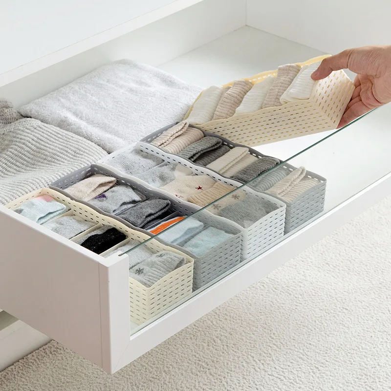 Vesnahome 5 Grids Storage Basket Wardrobe Organizer Women Men Storage Box For Socks Underwear Plastic Container Makeup Organizer
Vesnahome 5 Grids Storage Basket Wardrobe Organizer Women Men Storage Box For Socks Underwear Plastic Container Makeup Organizer