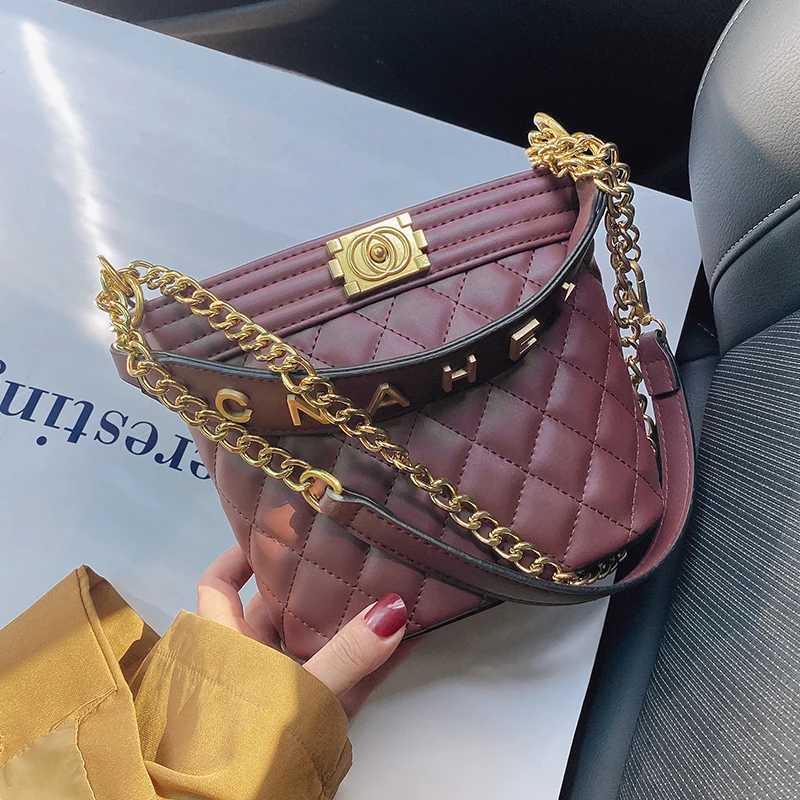 с досавкой Chain PU Leather Bucket bag Women 2020 Crossbody Handbags and Purses Female Travel Luxury Trending Cross Body Bag
с досавкой Chain PU Leather Bucket bag Women 2020 Crossbody Handbags and Purses Female Travel Luxury Trending Cross Body Bag