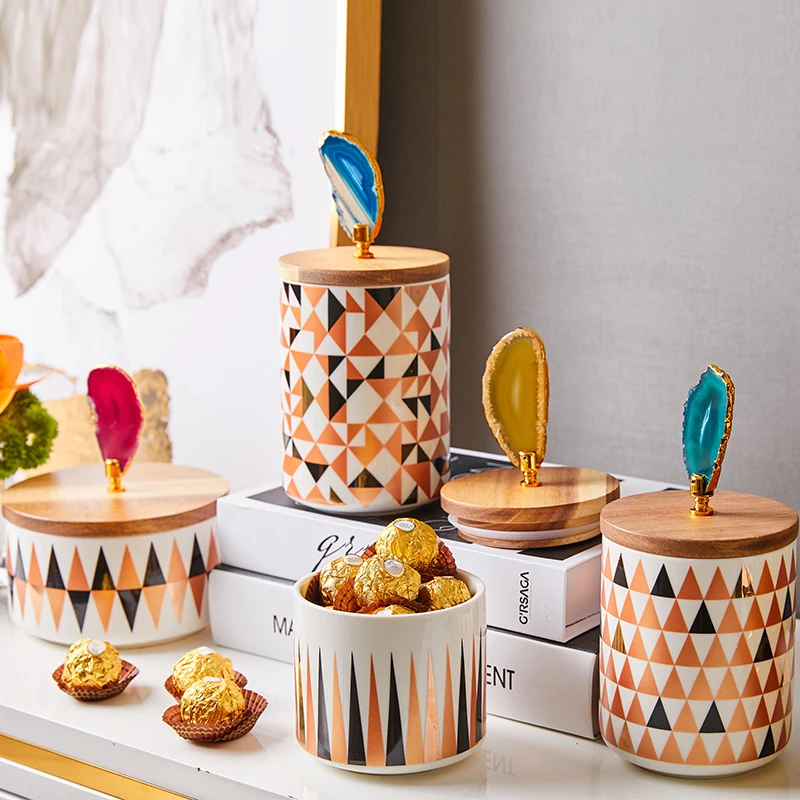 Creative Geometric Pattern Ceramic Agate Seal With Lid Storage Jar Small Object Storage Container Crafts Home Decoration
Creative Geometric Pattern Ceramic Agate Seal With Lid Storage Jar Small Object Storage Container Crafts Home Decoration