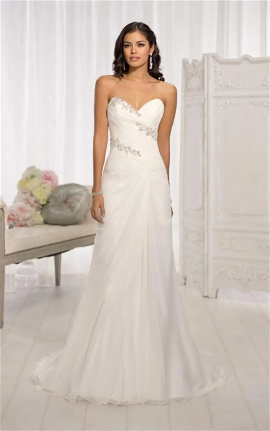 White Formal Wedding Gowns sweetheart Neckline Vintage Chiffon Appliques Beading Pleat Natural Custom-Made Vestidos De Noiva
White Formal Wedding Gowns sweetheart Neckline Vintage Chiffon Appliques Beading Pleat Natural Custom-Made Vestidos De Noiva