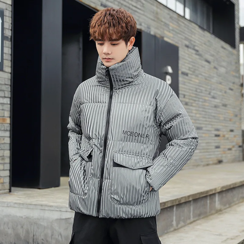 2021 new men's down jacket with vertical stripes, bright face, hoodless collar, winter fashion, leisure and warm jacket, waterpr
2021 new men's down jacket with vertical stripes, bright face, hoodless collar, winter fashion, leisure and warm jacket, waterpr