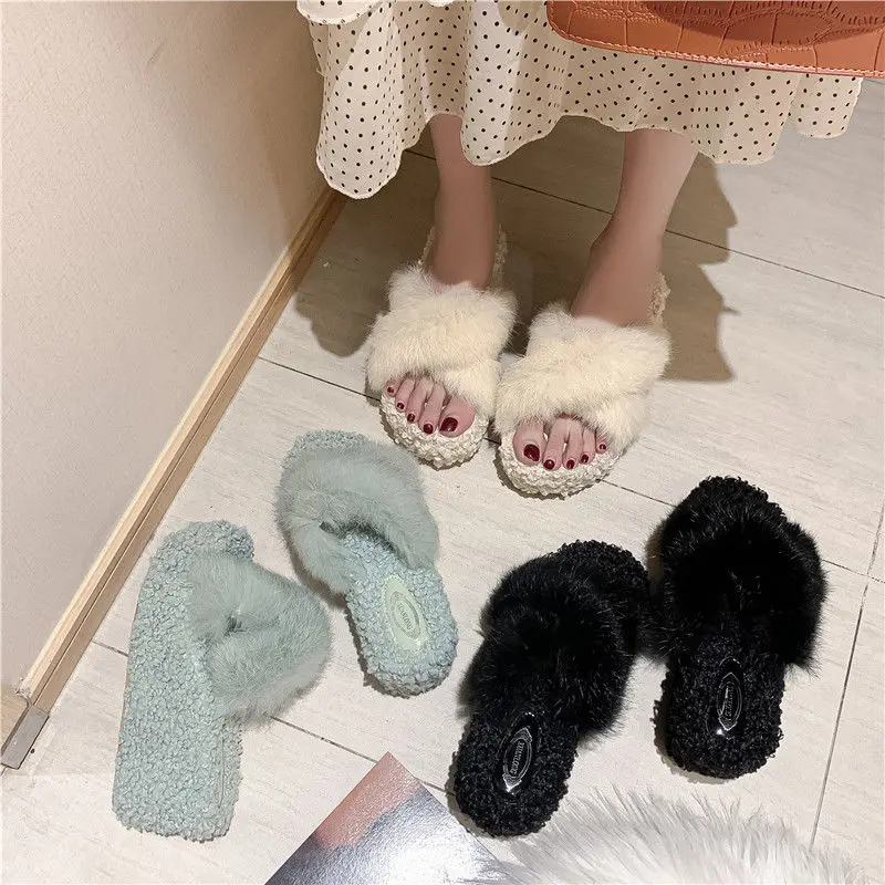 Women Platform Plush Slippers Autumn Women's Casual Shoes Cute Plush Slippers Cartoon Indoor Lady Lovers Floor Cotton Slippers
Women Platform Plush Slippers Autumn Women's Casual Shoes Cute Plush Slippers Cartoon Indoor Lady Lovers Floor Cotton Slippers