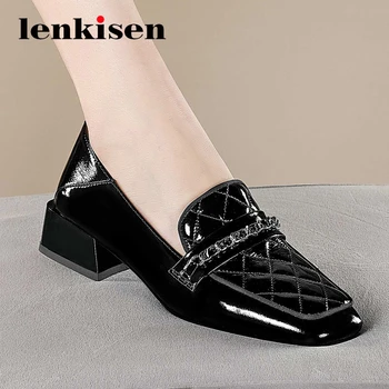 Lenkisen large size genuine leather gingham chains decorations square toe med square heel handmade modern dress women pumps L7f3
Lenkisen large size genuine leather gingham chains decorations square toe med square heel handmade modern dress women pumps L7f3