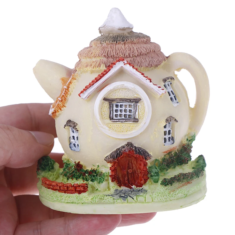 Fairy Garden Miniaturas Teapot House Miniature Figurines for Home Decor Micro Moss Landscape Diy Terrarium Accessories
Fairy Garden Miniaturas Teapot House Miniature Figurines for Home Decor Micro Moss Landscape Diy Terrarium Accessories