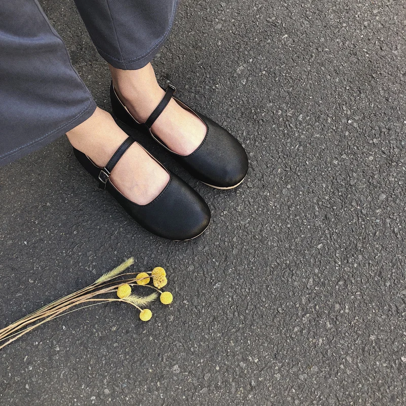 Spring high quality new round head comfortable Shoe lining soft casual wild fashion flat shoes women Zapatillas Mujer W28-42
Spring high quality new round head comfortable Shoe lining soft casual wild fashion flat shoes women Zapatillas Mujer W28-42