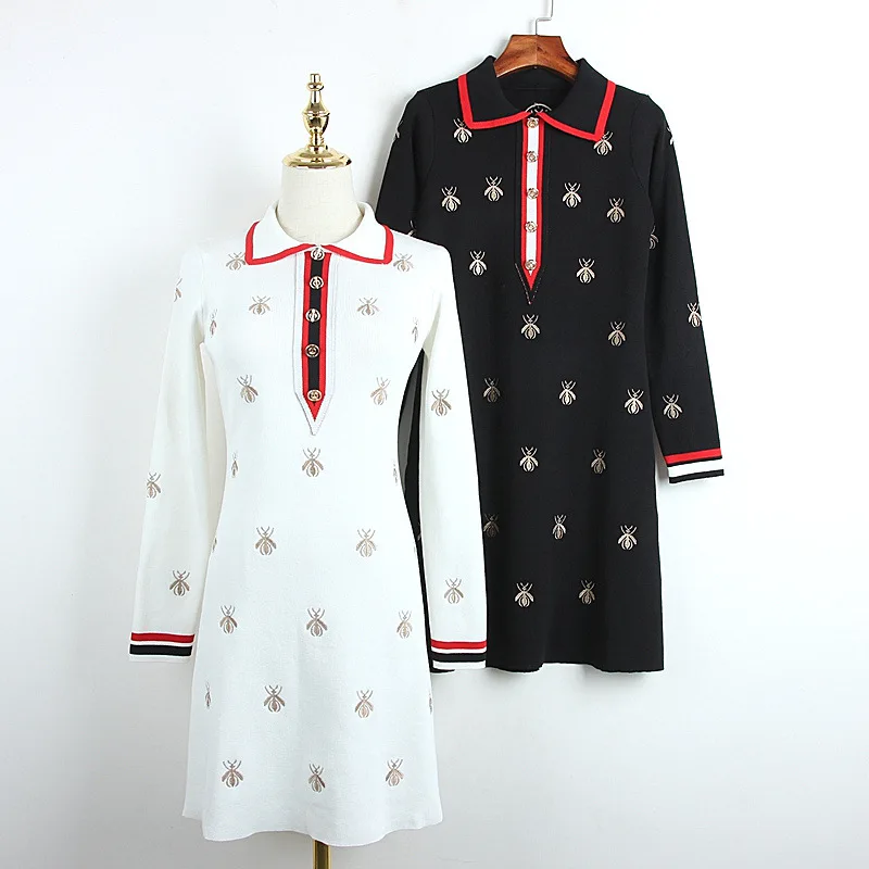 Autumn Women Jumper Dress 2019 Fashion Bees Embroidery Turn Down Collar Long Sleeve Bees Embroidery Casual Black Knitted Dress
Autumn Women Jumper Dress 2019 Fashion Bees Embroidery Turn Down Collar Long Sleeve Bees Embroidery Casual Black Knitted Dress