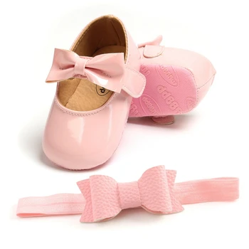 Baby Girl Shoes PU Leather Buckle First Walkers With Bow Soft Soled Non-slip Shoes Free Headband Set Red Black Pink White 
Baby Girl Shoes PU Leather Buckle First Walkers With Bow Soft Soled Non-slip Shoes Free Headband Set Red Black Pink White