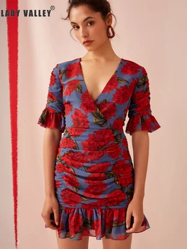 Free shipping sexy V-neck tight pleated Zou fashion print dress ladies summer new retro bag hips frills
Free shipping sexy V-neck tight pleated Zou fashion print dress ladies summer new retro bag hips frills