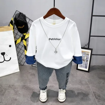 baby boys clothing set Spring&Autumn long sleeve T-shirt and jeans pant suit boys Leisure suit kids clothes set 2-7years 
baby boys clothing set Spring&Autumn long sleeve T-shirt and jeans pant suit boys Leisure suit kids clothes set 2-7years