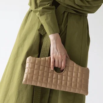 2020 Niche Design Checkered Tofu Bag Female Personality High Sense Lattice Baguette Bag Clutch Bags Women Purse and Handbags
2020 Niche Design Checkered Tofu Bag Female Personality High Sense Lattice Baguette Bag Clutch Bags Women Purse and Handbags