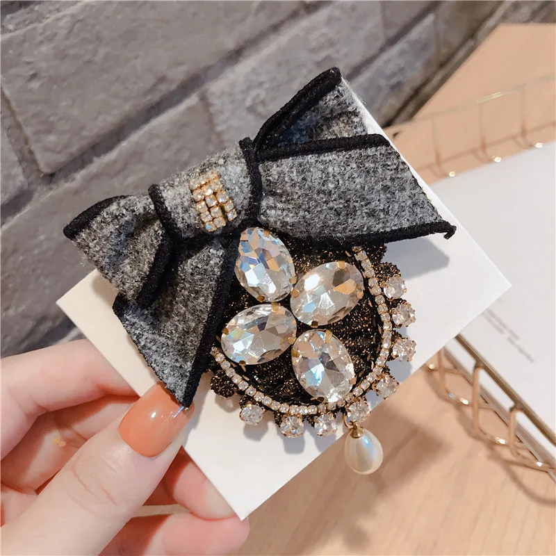Female Antique Handmade Brooch Lady All Match Bowknot Crystal Clothes Scarf Badge Brooches Fine Broch Jewelry
Female Antique Handmade Brooch Lady All Match Bowknot Crystal Clothes Scarf Badge Brooches Fine Broch Jewelry