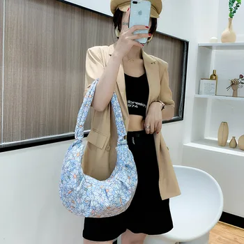 Casual Flowers Hobos Bags for Women 2020 Winter Fashion Axillary Lady's Shoulder Bag Canvas Female Travel Handbag Half Moon Tote
Casual Flowers Hobos Bags for Women 2020 Winter Fashion Axillary Lady's Shoulder Bag Canvas Female Travel Handbag Half Moon Tote