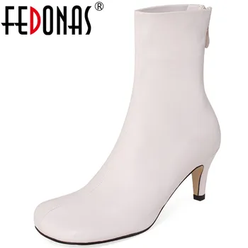 FEDONAS Elegant Ankle Boots Off White Back Zipper High Heels Boots For Women 2020 Autumn Winter Wedding Party Shoes Woman Heels
FEDONAS Elegant Ankle Boots Off White Back Zipper High Heels Boots For Women 2020 Autumn Winter Wedding Party Shoes Woman Heels