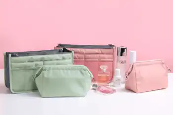 New Fashion Women Cosmetic Bag Waterproof Makeup Bag Multipurpose Portable Travel Solid Zipper
New Fashion Women Cosmetic Bag Waterproof Makeup Bag Multipurpose Portable Travel Solid Zipper